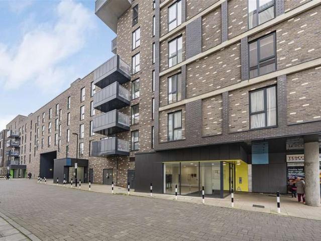 Apartment for sale in Slough