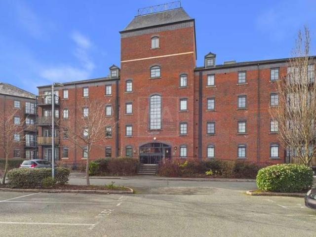 Apartment for sale in Wilderspool, Warrington