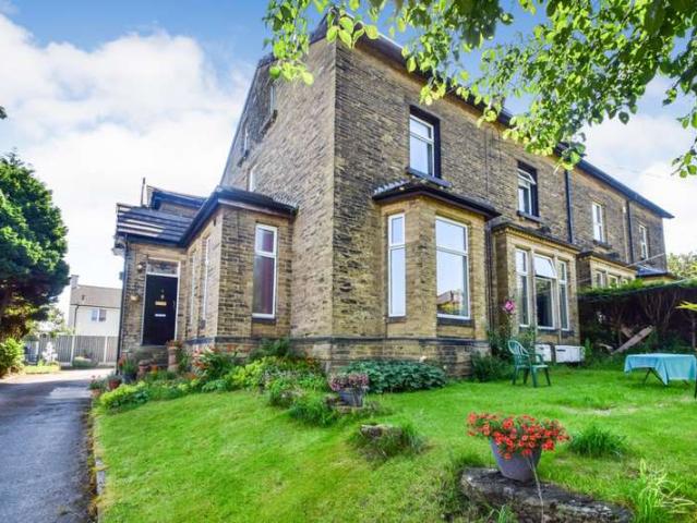 Apartment for sale in Baildon, West Yorkshire