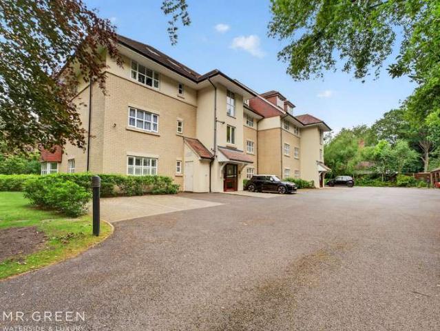 Apartment for sale in West Cliff, Bournemouth
