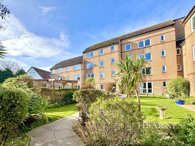 Apartment for sale in Boscombe, Bournemouth
