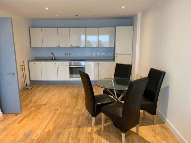 Apartment for sale in Calderstones