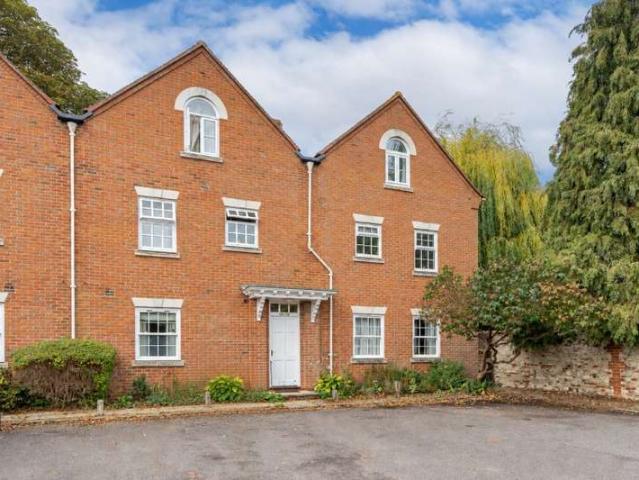 Apartment for sale in Berrick Salome, Oxfordshire