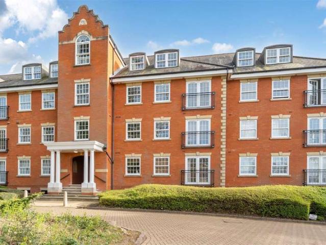 Apartment for sale in Wokingham