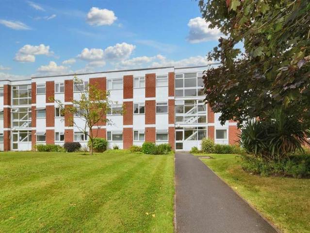 Apartment for sale in Harborne, West Midlands