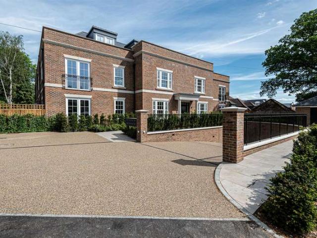 Apartment for sale in Radlett, Hertfordshire