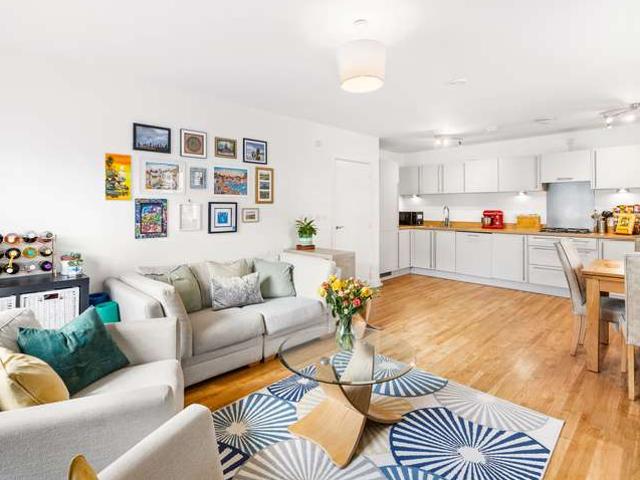 Apartment for sale in Forge Wood, Glynde