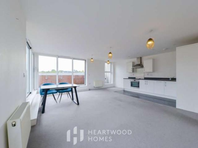 Apartment for sale in St Albans, Five Acres