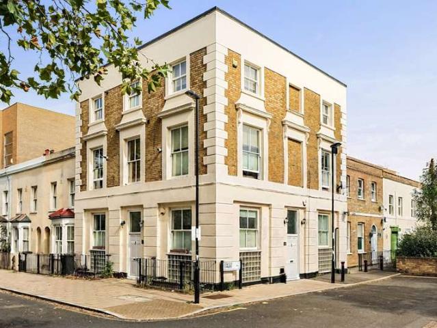 Apartment for sale in London Borough of Lewisham, Greater London