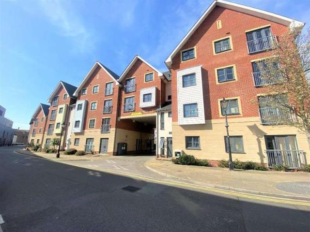 Apartment for sale in Portsea, City Of Portsmouth