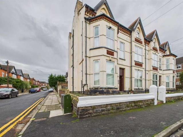 Apartment for sale in Claughton, Birkenhead