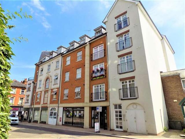 Apartment for rent in Aldershot, Hampshire