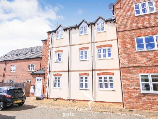 Apartment for sale in Overslade, New Bilton