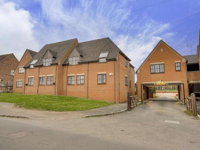 Apartment for sale in Drayton Parslow