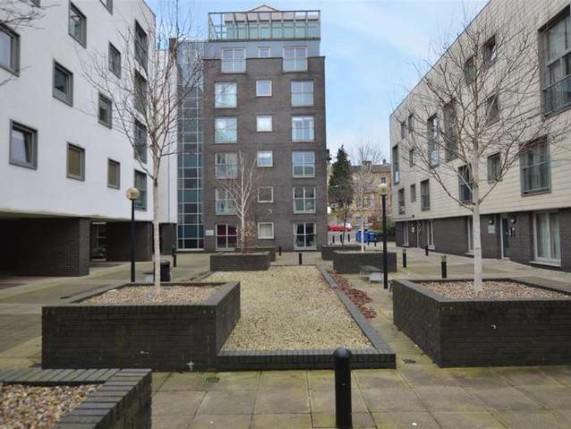 Apartment for sale in East Bank, Norfolk
