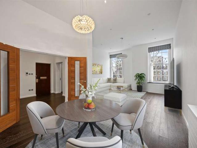 Apartment for sale in Maida Vale, Greater London