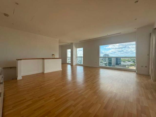 Apartment for sale in Salford Quays, Salford