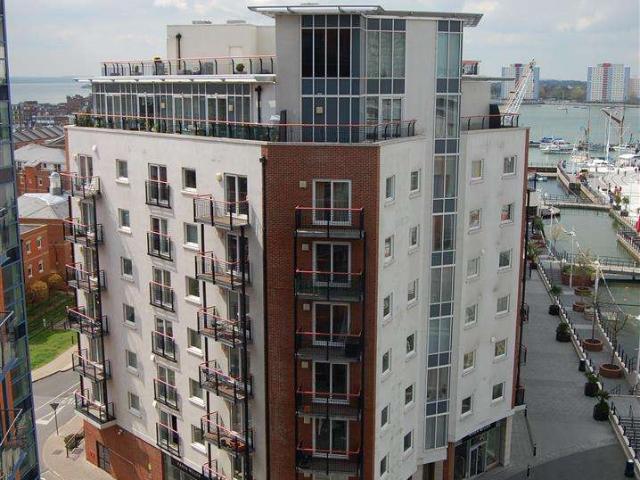 Apartment for sale in Portsea, City Of Portsmouth