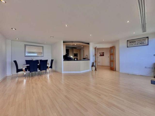 Apartment for sale in Salford Quays, Salford
