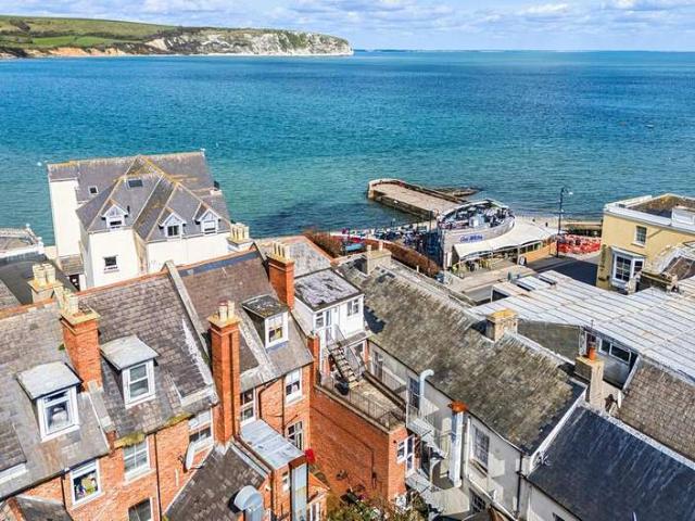 Apartment for sale in Swanage, East Dorset