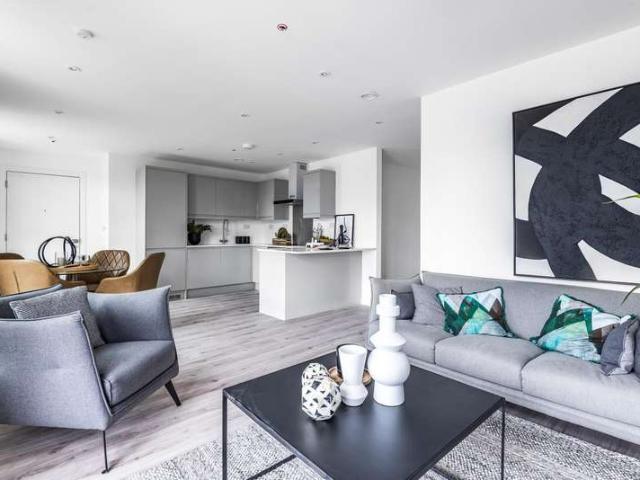 Apartment for sale in Charlton Riverside, Greater London