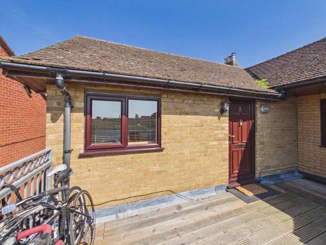 Apartment for sale in Arrington, Cambridgeshire