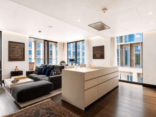 Apartment for sale in City of Westminster, Greater London
