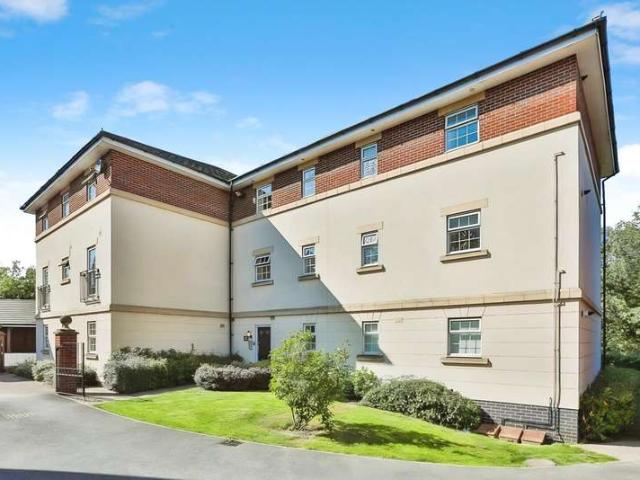 Apartment for sale in Gloucester, Gloucestershire