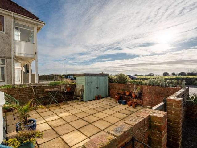Apartment for sale in Pokesdown, Bournemouth