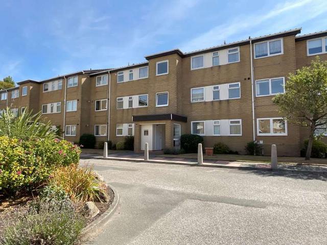 Apartment for sale in Southport, Sefton