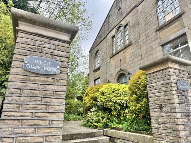 Apartment for sale in Whitfield, Charlesworth