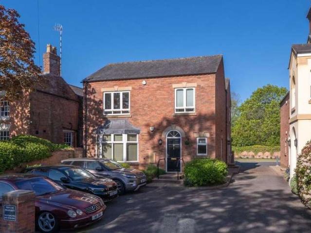 Apartment for sale in Tiddington, Alderminster