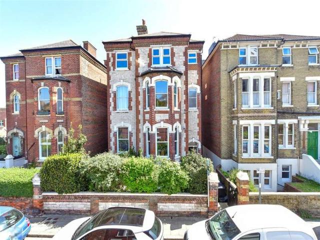 Apartment for sale in Southsea, City Of Portsmouth