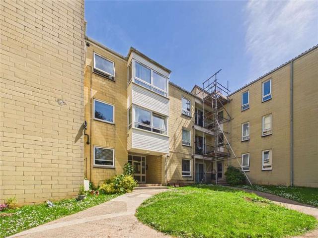 Apartment for sale in Kingswood, South Gloucestershire