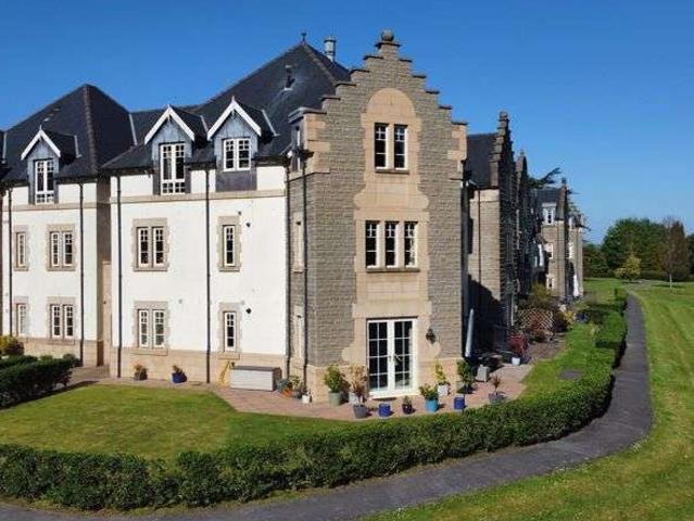 Apartment for sale in Brynsadler, Wales