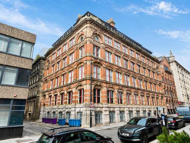 Apartment for sale in Calderstones