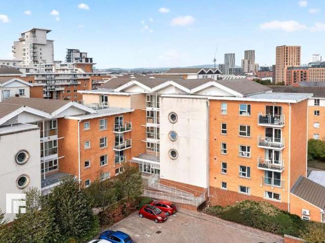 Apartment for sale in Cardiff City Centre, Cardiff