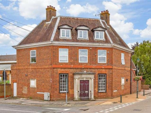 Apartment for sale in Sandown Park, Kent