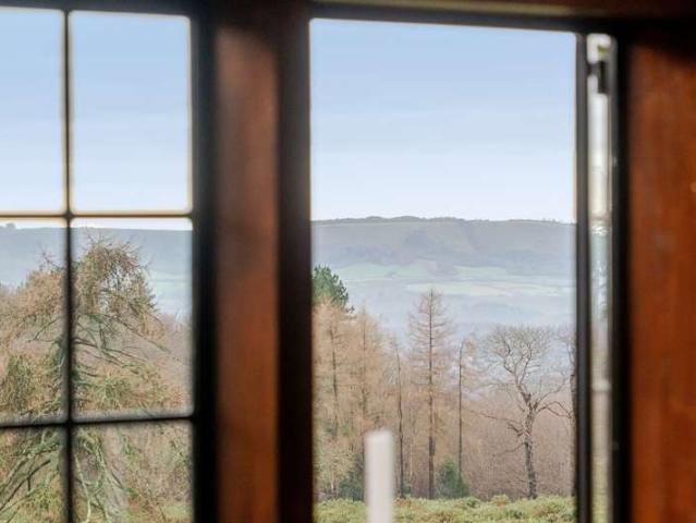 Apartment for sale in Littlecote, West Sussex