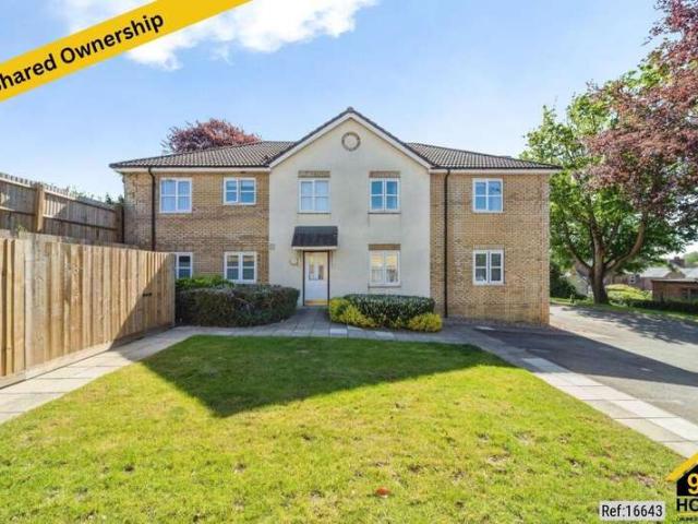 Apartment for sale in Brackley, Northamptonshire