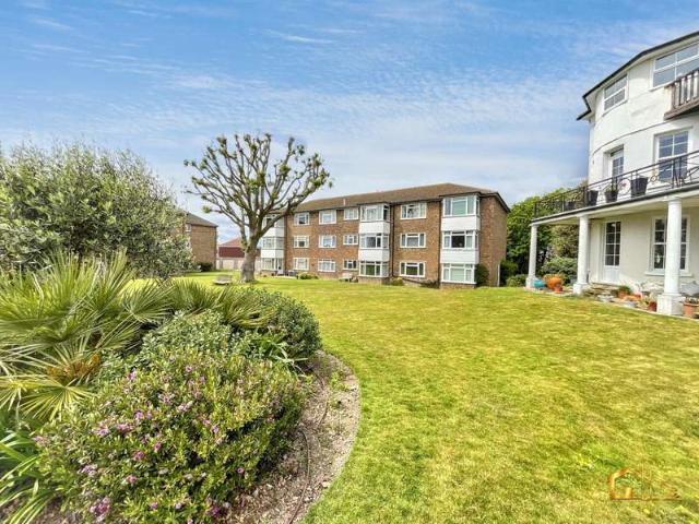 Apartment for sale in Old Town, Heathlands