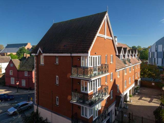 Apartment for sale in Key Street, Suffolk