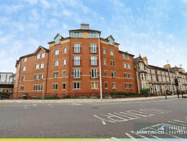 Apartment for sale in Falcon Lodge, Wales