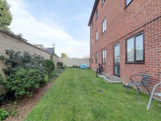 Apartment for sale in Dale Hill, Essex