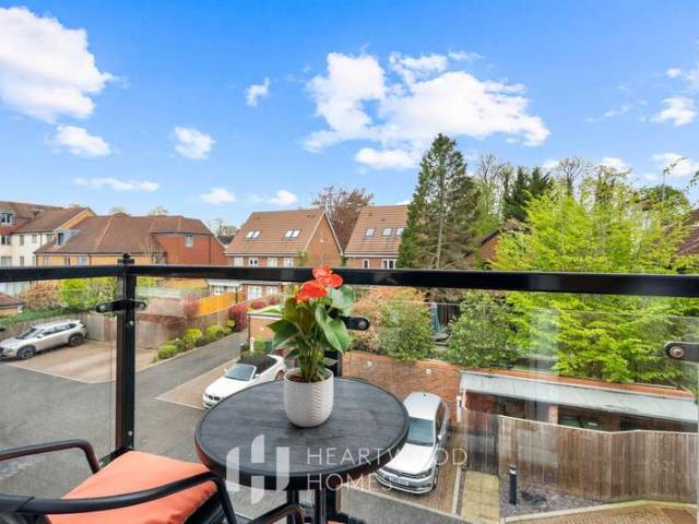 Apartment for sale in St Albans, Five Acres