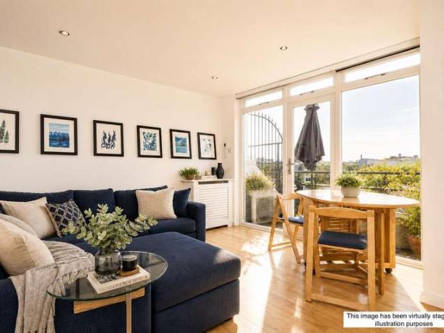 Apartment for sale in Paddington, Greater London