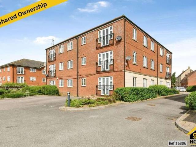 Apartment for sale in Great Ashby, King's Walden