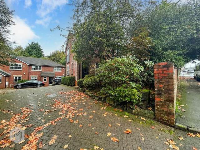 Apartment for sale in Smithills, Bolton
