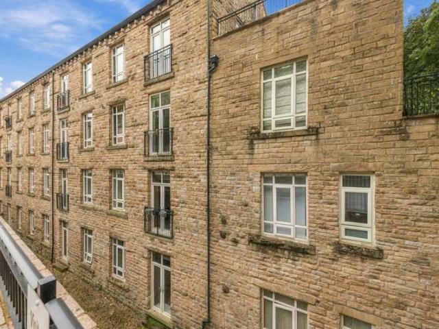 Apartment for sale in Wellhouse, Golcar