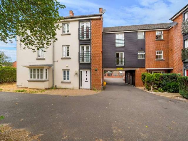 Apartment for sale in Priest Down, Hampshire